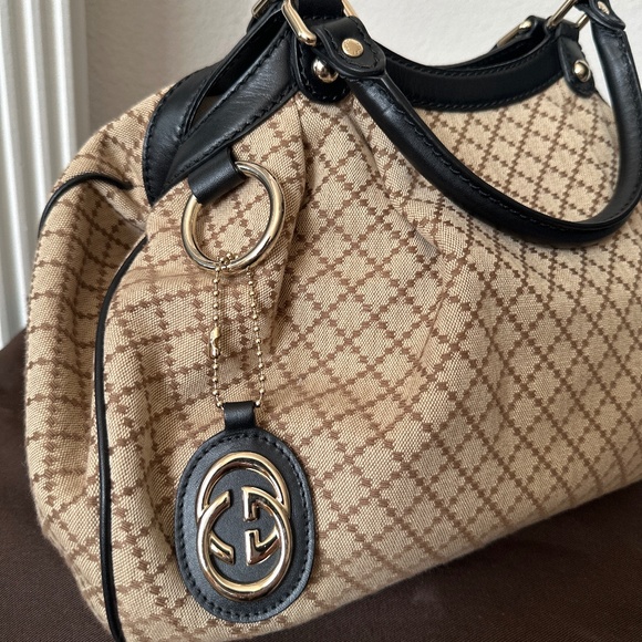 GUCCI Vintage BOHO shoulder bag (New) - Picture 3 of 17